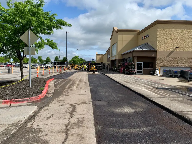 Commercial asphalt milling work in Independence