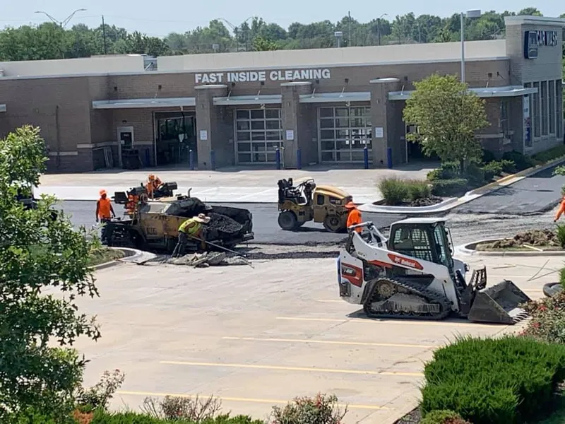 Commercial asphalt repair & patching work in Grandview